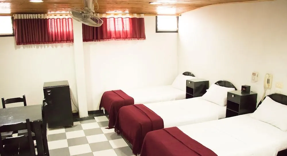 Hotel Las Rampas Medellin 3*,